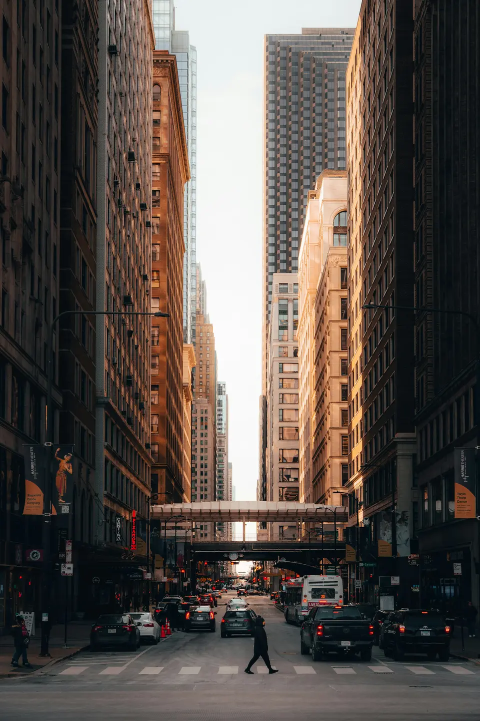 Chicago street traffic at night