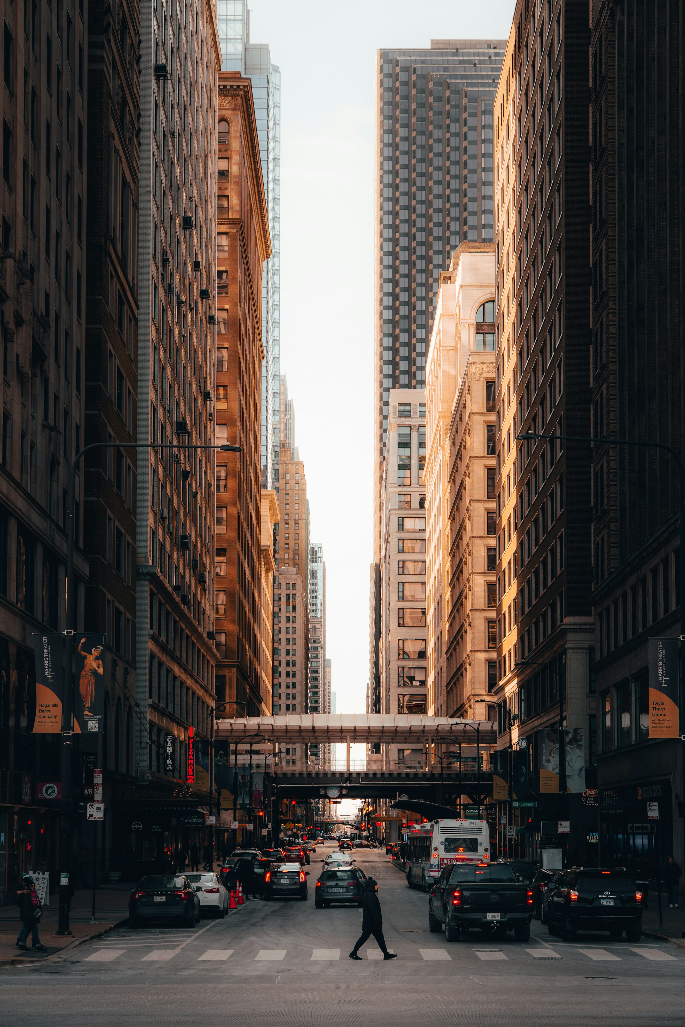 Chicago street traffic at night